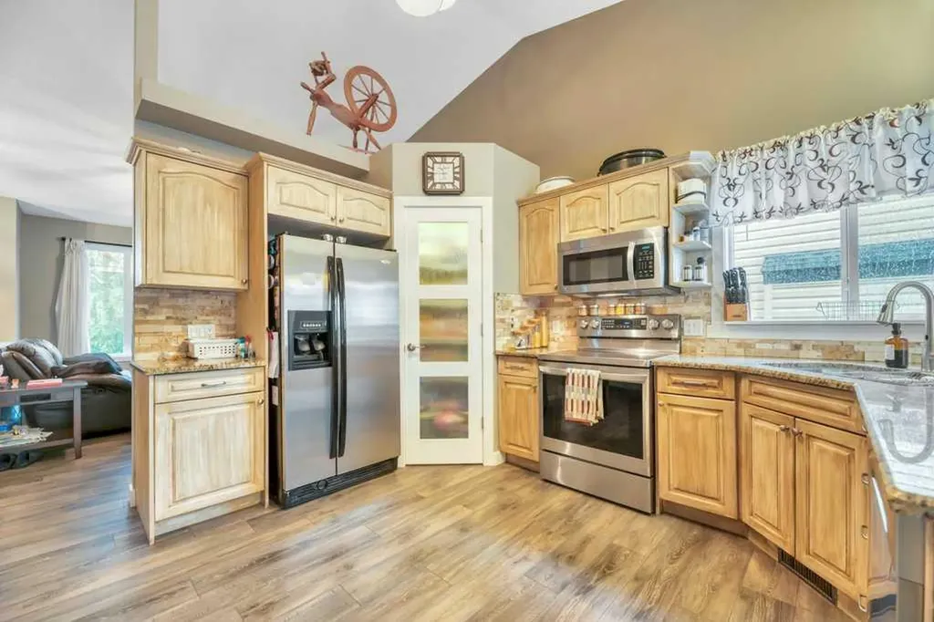 133 Oakmere Point Chestermere AB T1X 1M8