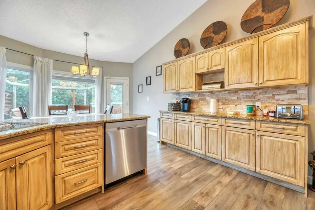 133 Oakmere Point Chestermere AB T1X 1M8