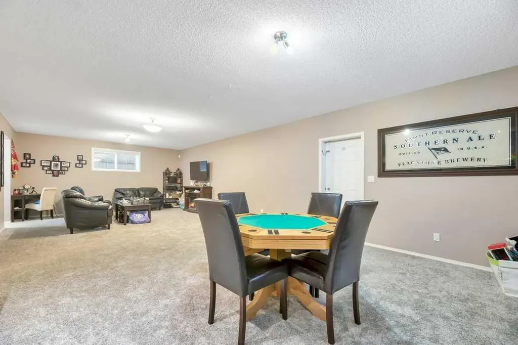 133 Oakmere Point Chestermere AB T1X 1M8