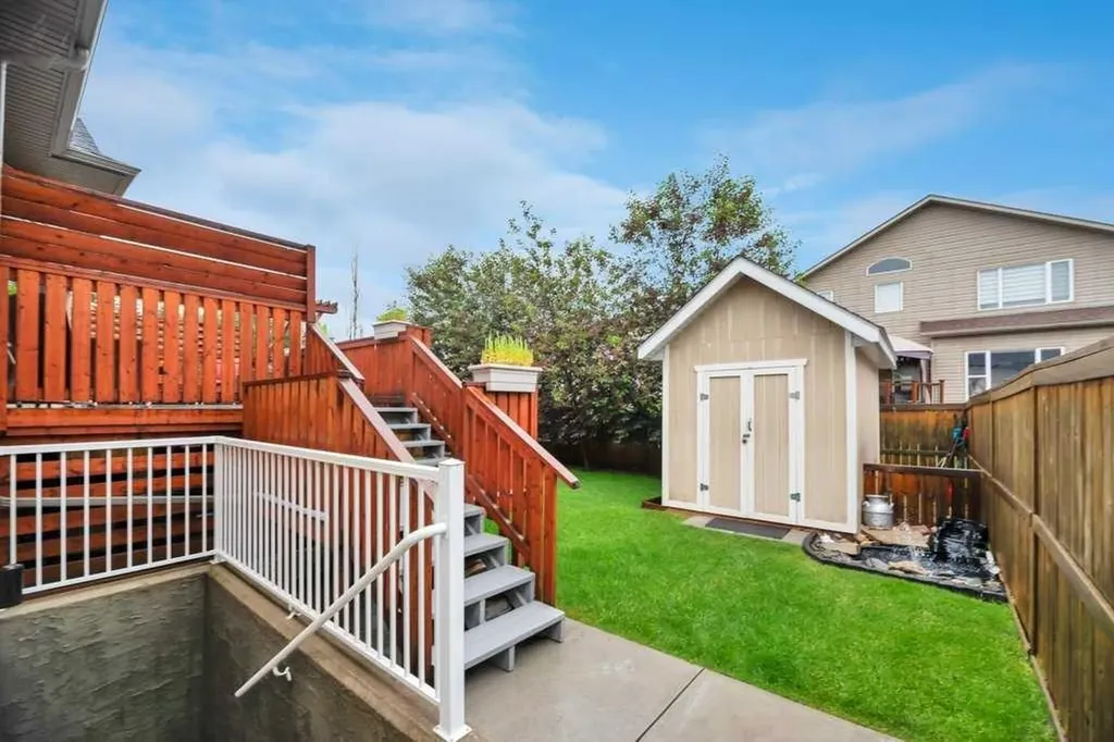 133 Oakmere Point Chestermere AB T1X 1M8