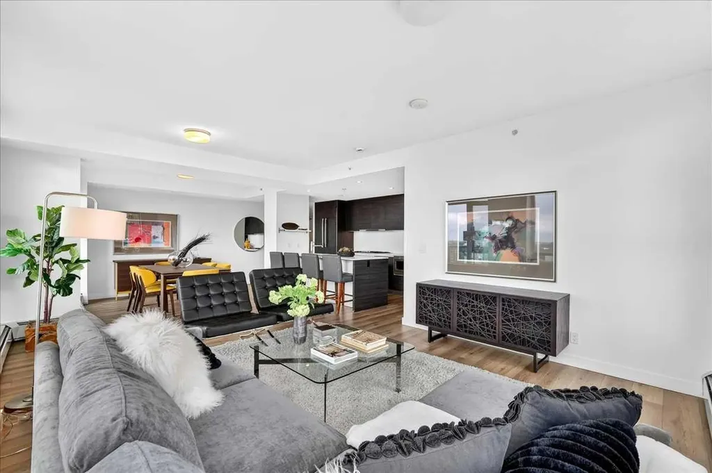 1501 6 Street Calgary AB T2R 0Z7