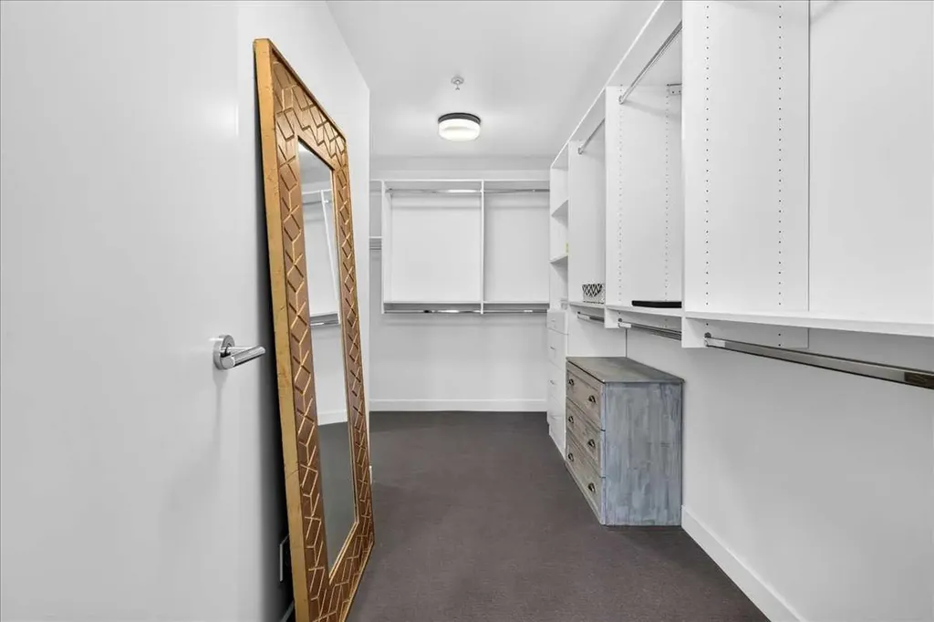 1501 6 Street Calgary AB T2R 0Z7