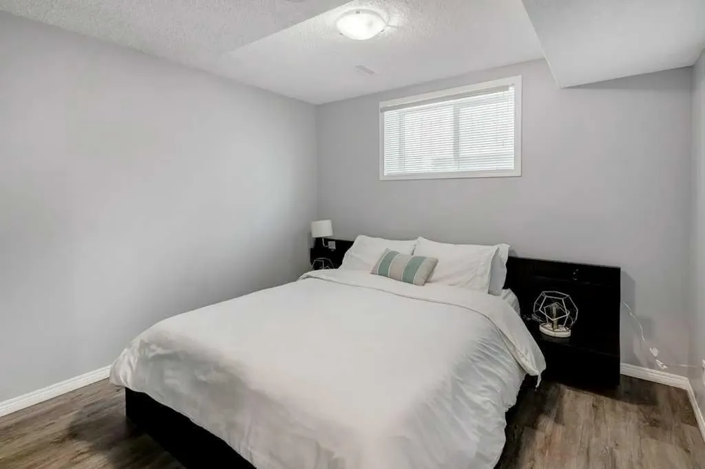 169 Evanscreek Court NW Calgary AB T3P1H4