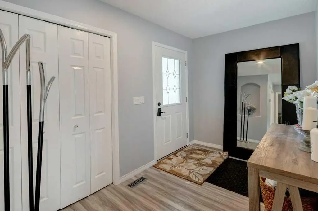 169 Evanscreek Court NW Calgary AB T3P1H4