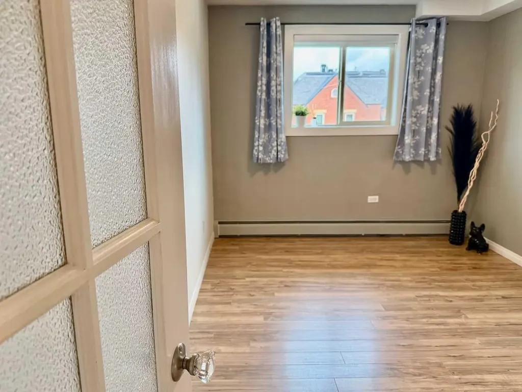 808 Royal Avenue SW Calgary AB T2T 0L3