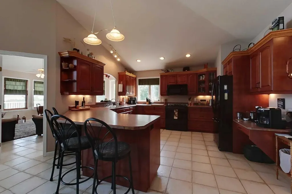 735021 Range Road 80 SW Canyon Creek AB T0G 0M0