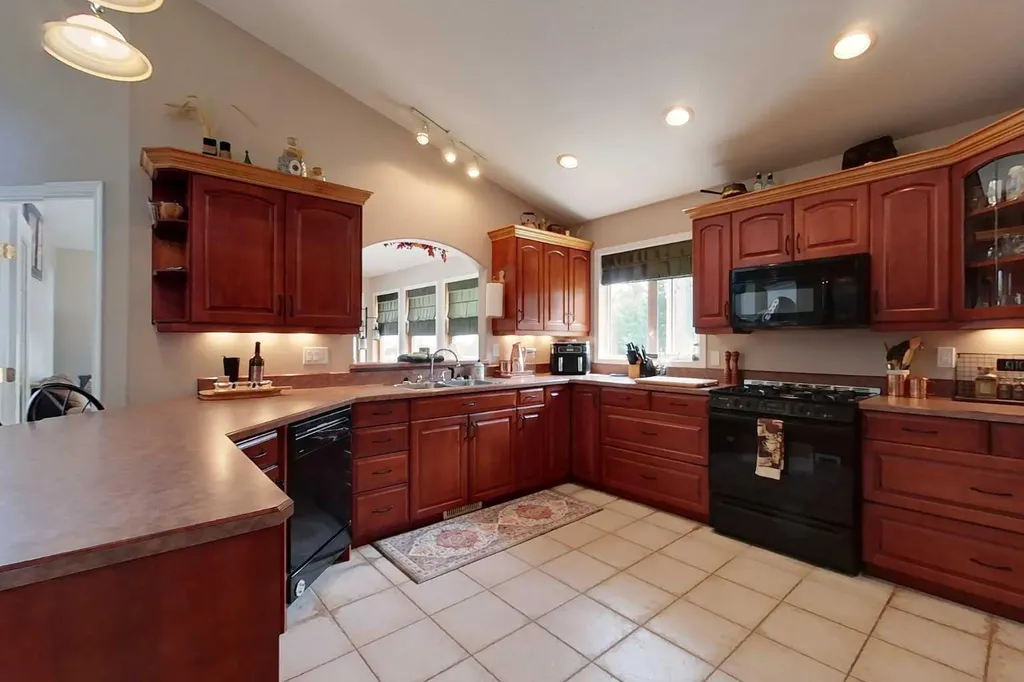735021 Range Road 80 SW Canyon Creek AB T0G 0M0