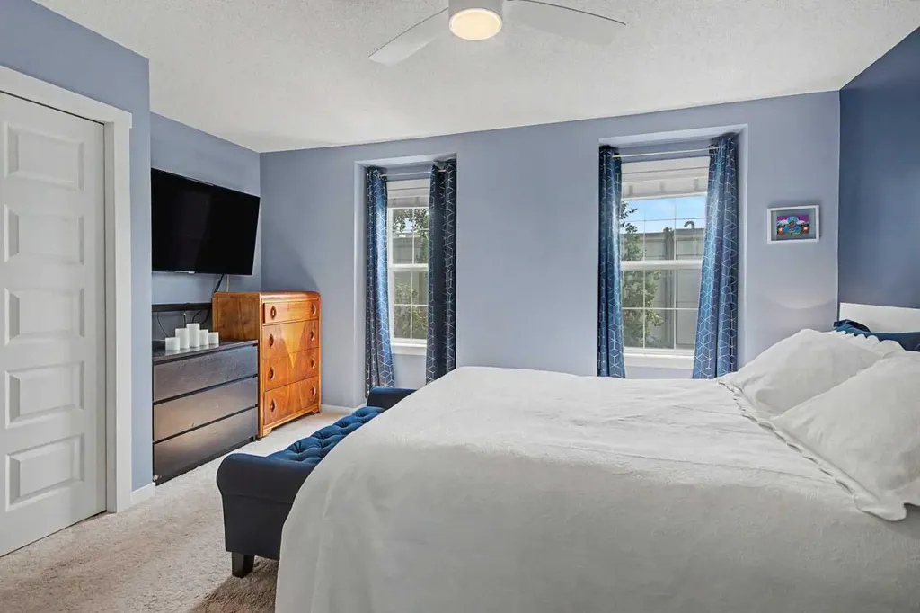 532 Mckenzie Towne Close SE Calgary AB T2Z 1A8