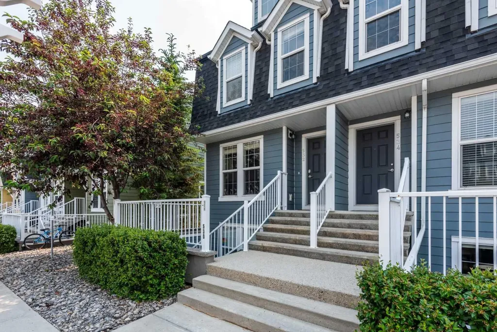 532 Mckenzie Towne Close SE Calgary AB T2Z 1A8
