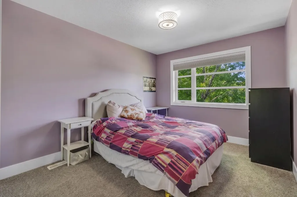 444 25 Avenue NW Calgary AB T2M 2A7