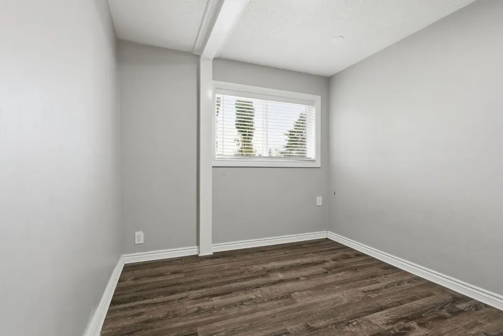 28 Fallingworth Court NE Calgary AB T3J1G4