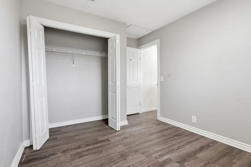 28 Fallingworth Court NE Calgary AB T3J1G4