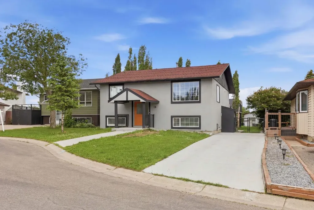28 Fallingworth Court NE Calgary AB T3J1G4
