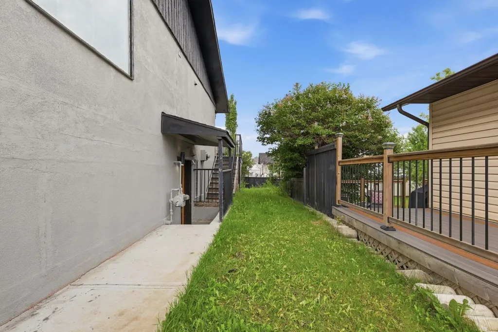 28 Fallingworth Court NE Calgary AB T3J1G4