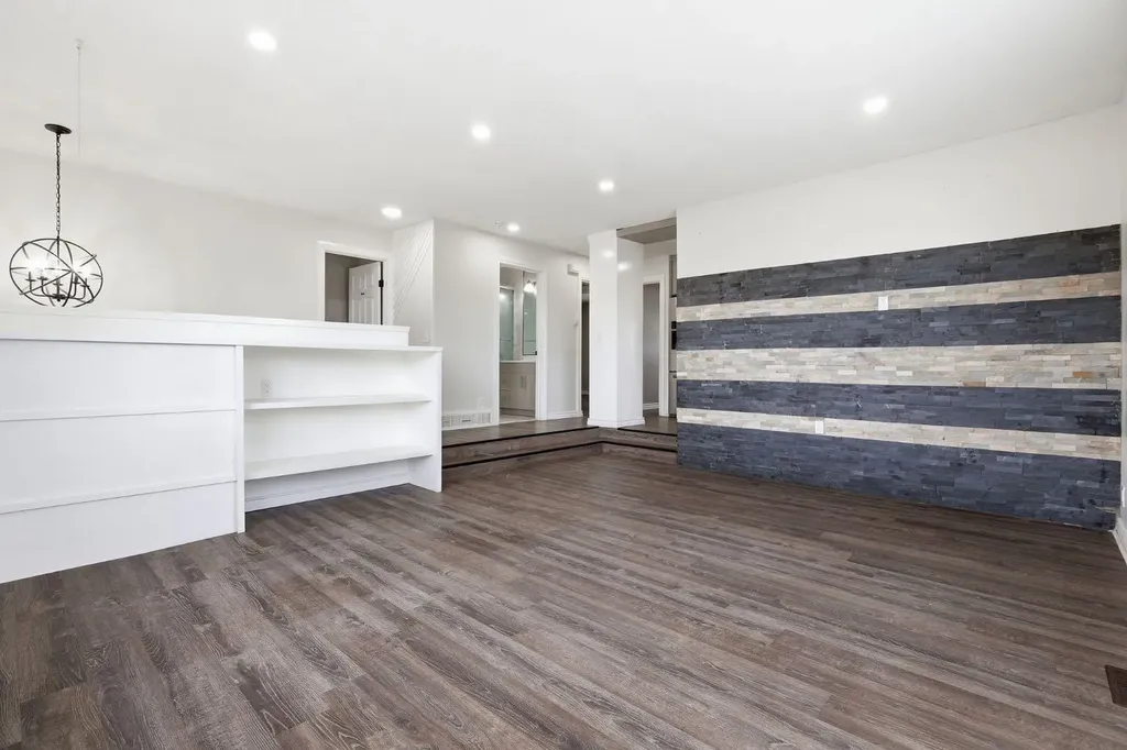 28 Fallingworth Court NE Calgary AB T3J1G4