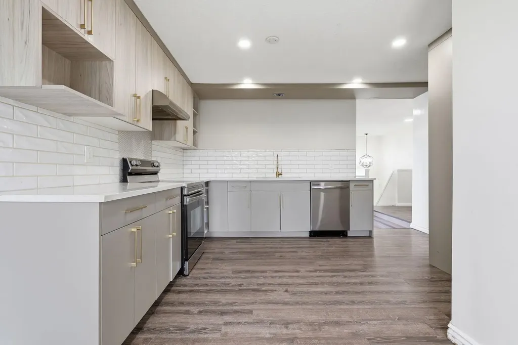 28 Fallingworth Court NE Calgary AB T3J1G4