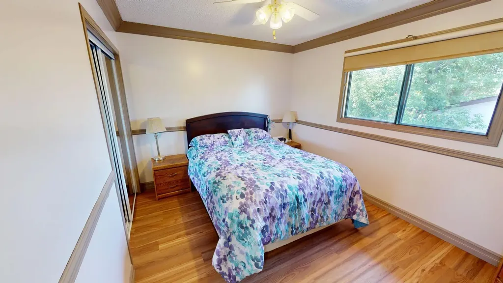 99 Spruce Avenue Brooks AB T1R0A7