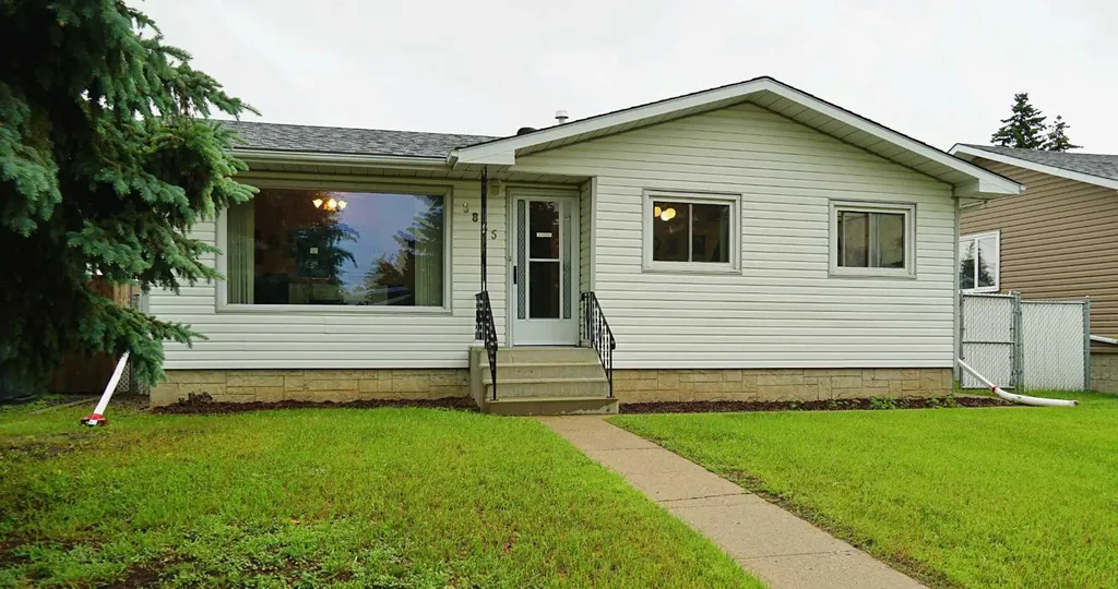 5825 51 Street Vegreville AB T9C 1H9