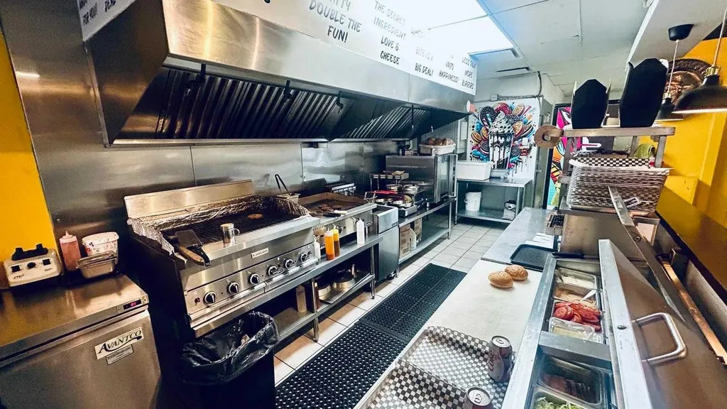 601 17 Avenue SW Calgary AB T2S 0B3