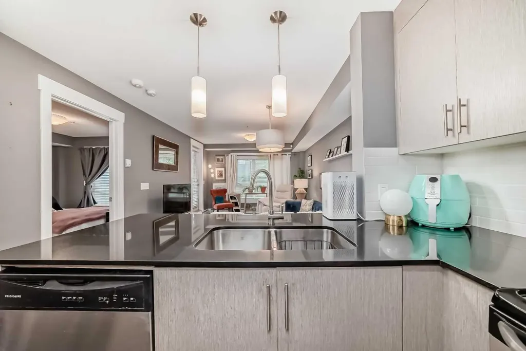 240 Skyview Ranch Road NE Calgary AB T3N 0P4