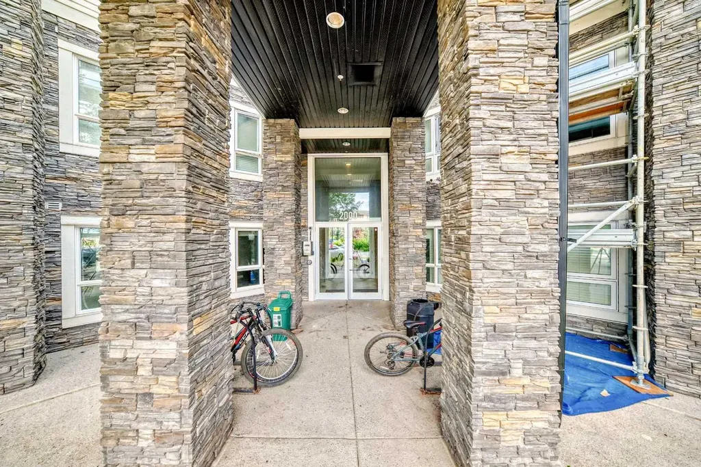 240 Skyview Ranch Road NE Calgary AB T3N 0P4