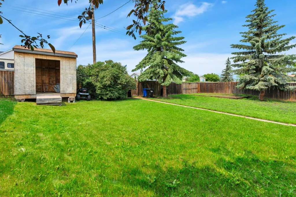 5108 49 Street Clive AB T0C 0Y0