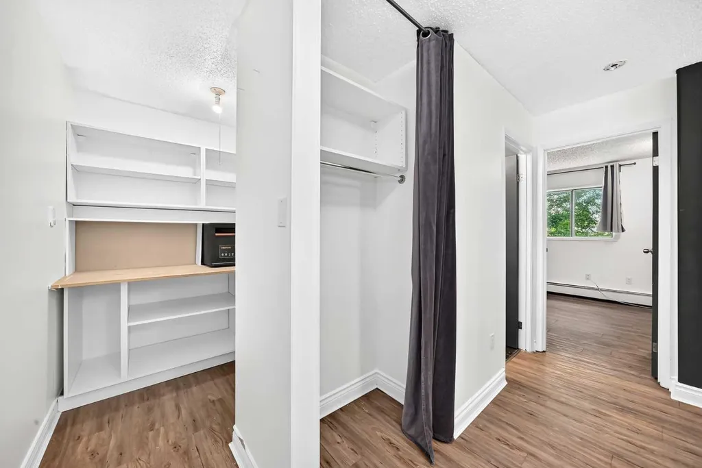 3115 51 Street SW Calgary AB T3E6P4
