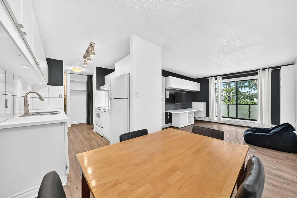 3115 51 Street SW Calgary AB T3E6P4