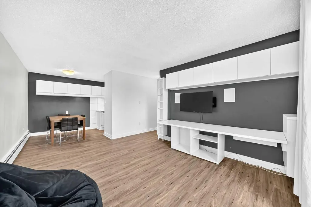 3115 51 Street SW Calgary AB T3E6P4