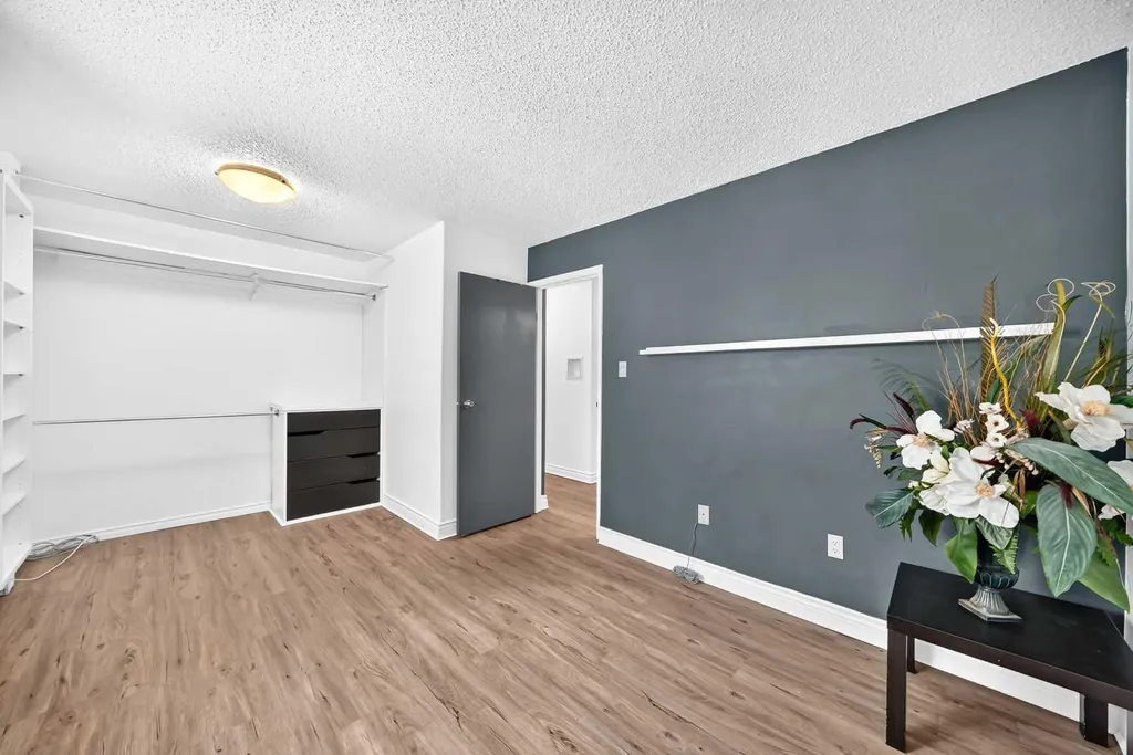 3115 51 Street SW Calgary AB T3E6P4
