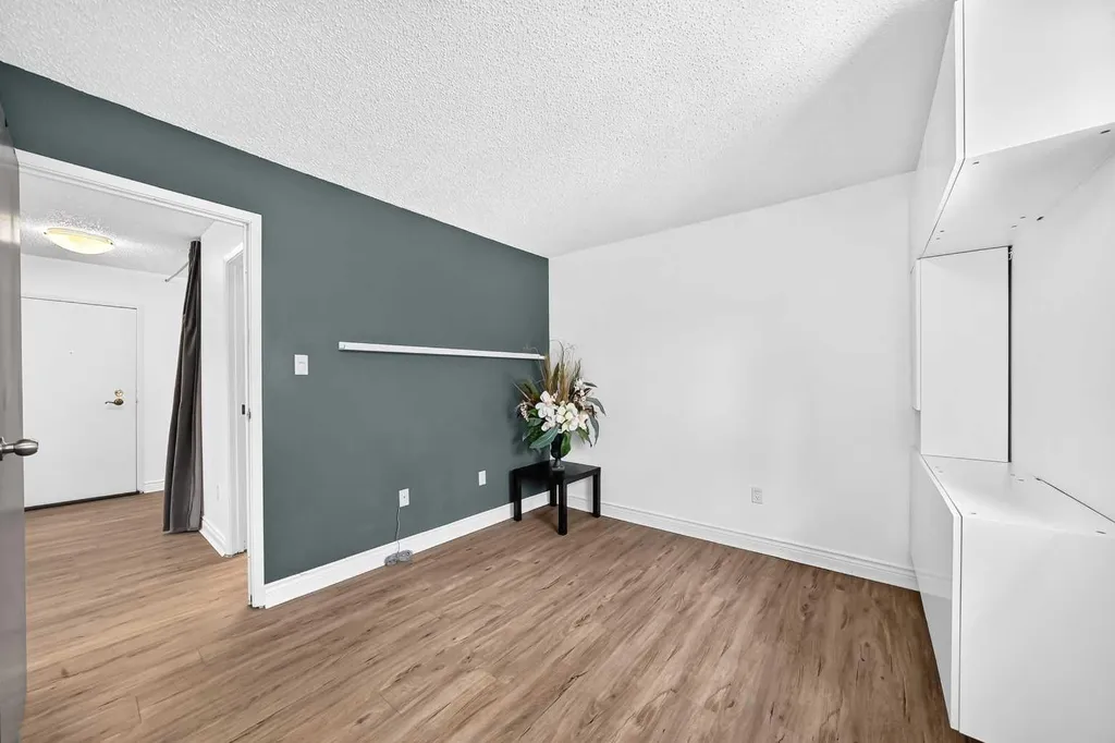 3115 51 Street SW Calgary AB T3E6P4