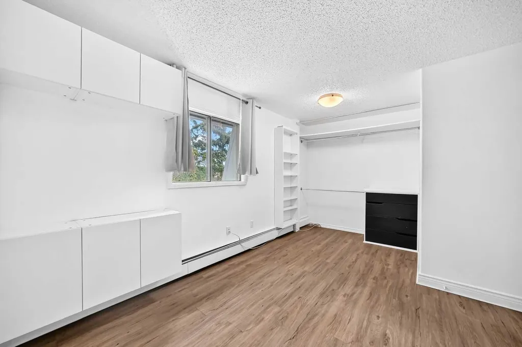 3115 51 Street SW Calgary AB T3E6P4