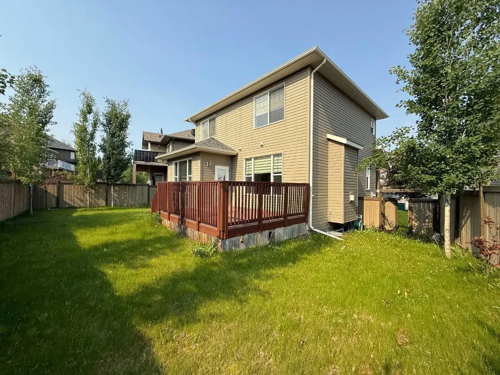 105 Wolf Willow Cove Hinton AB T7V0B2