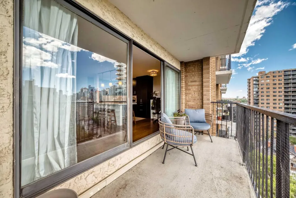 1330 15 Avenue SW Calgary AB T3C 3N7