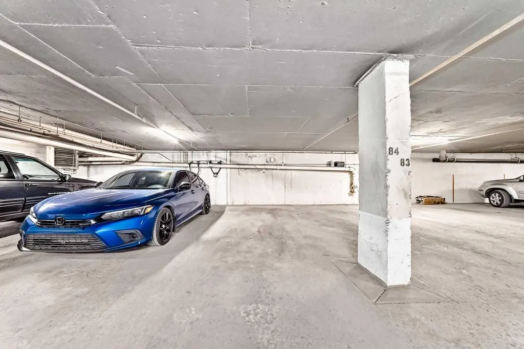 1330 15 Avenue SW Calgary AB T3C 3N7