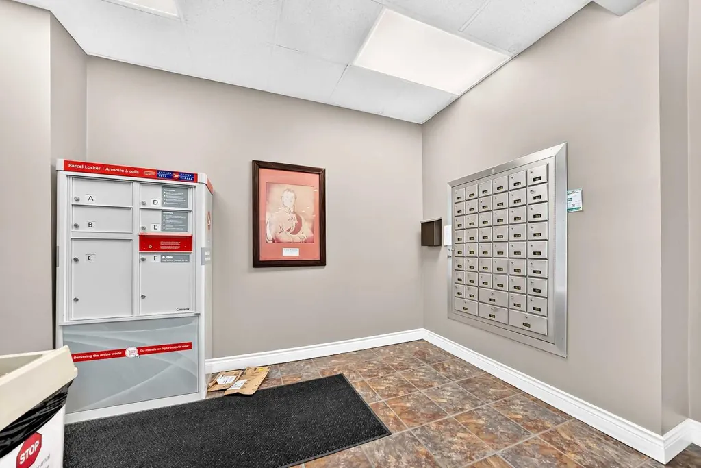 1330 15 Avenue SW Calgary AB T3C 3N7