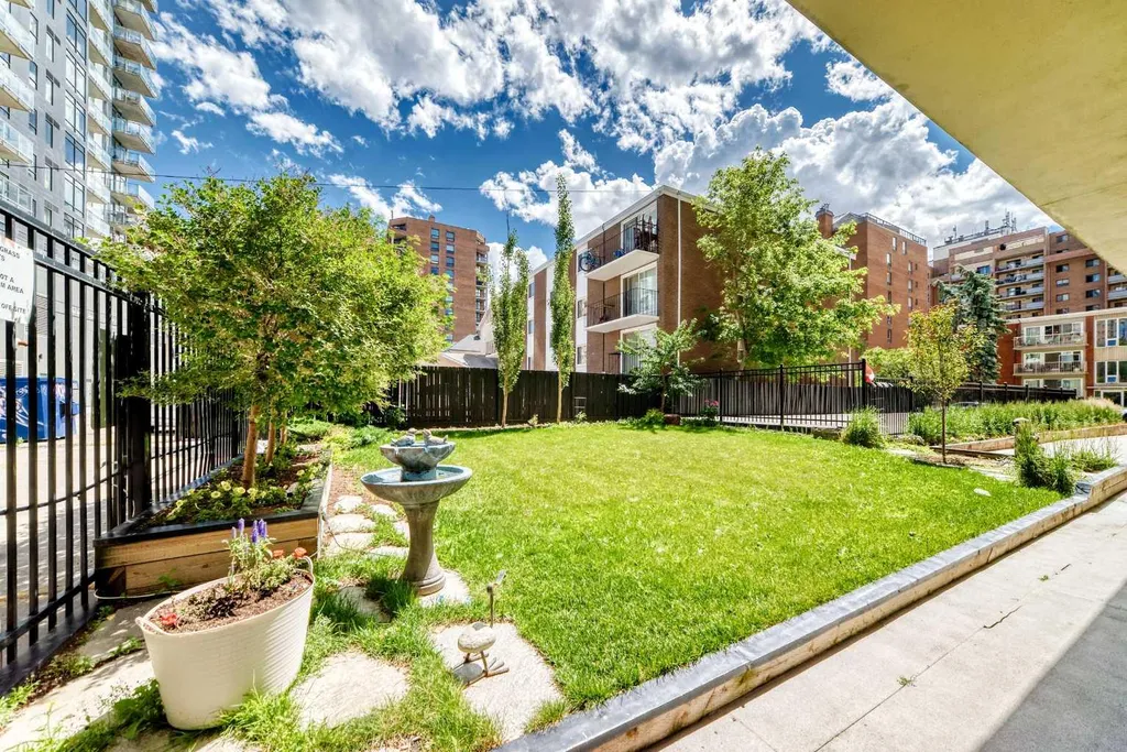 1330 15 Avenue SW Calgary AB T3C 3N7