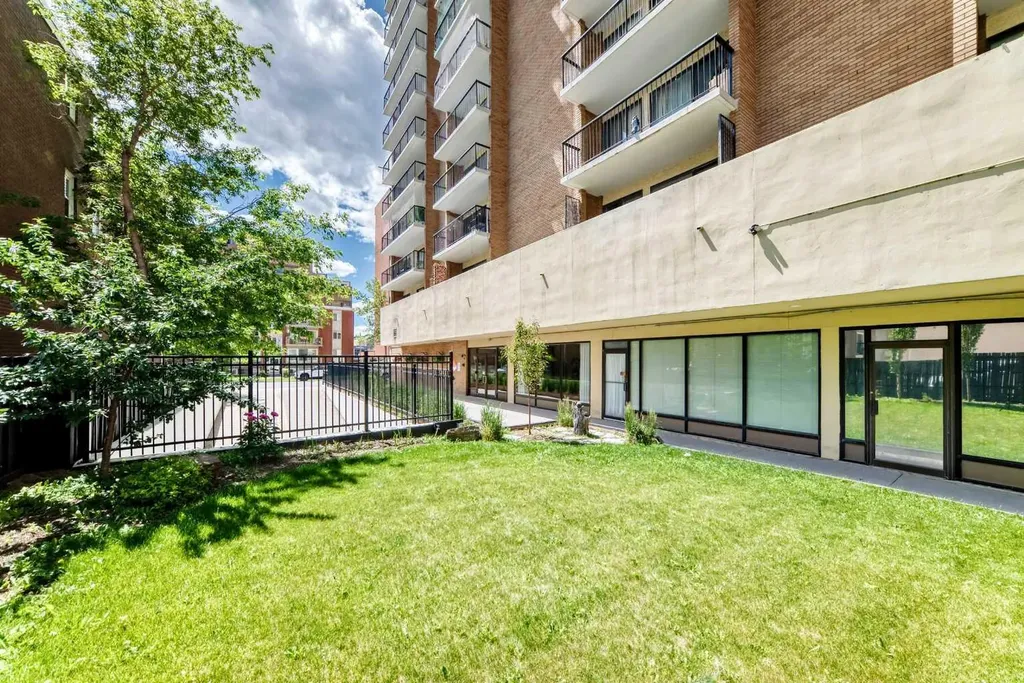 1330 15 Avenue SW Calgary AB T3C 3N7