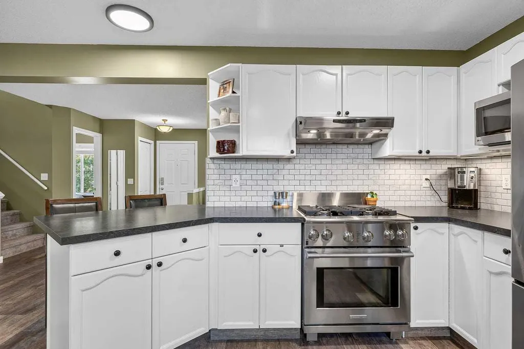 70 Creek Springs Road NW Airdrie AB T4B 2V5