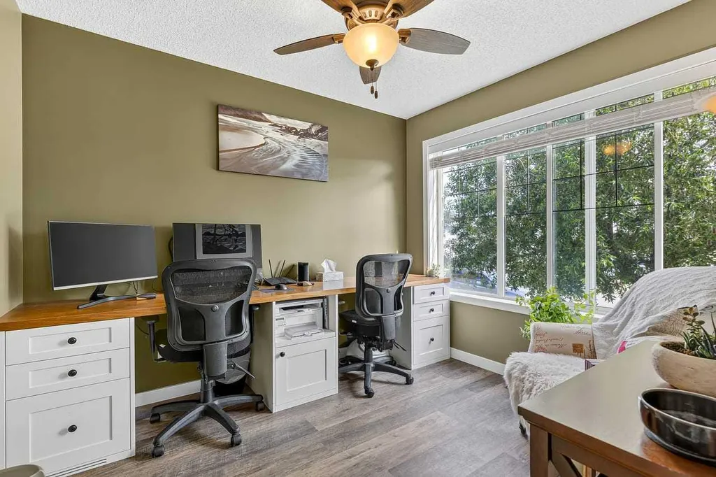 70 Creek Springs Road NW Airdrie AB T4B 2V5