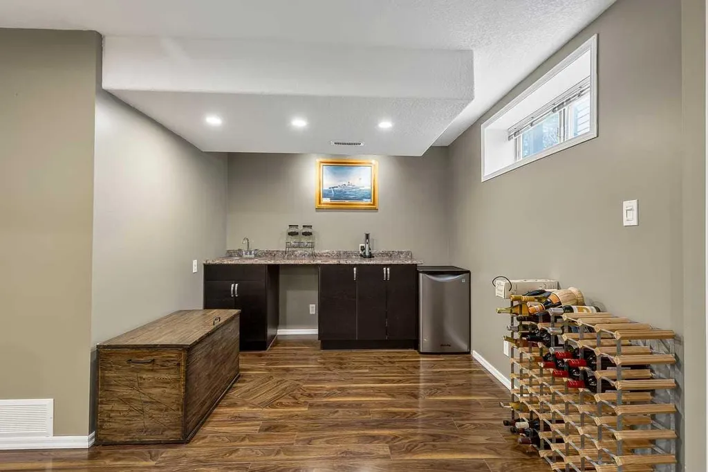 70 Creek Springs Road NW Airdrie AB T4B 2V5