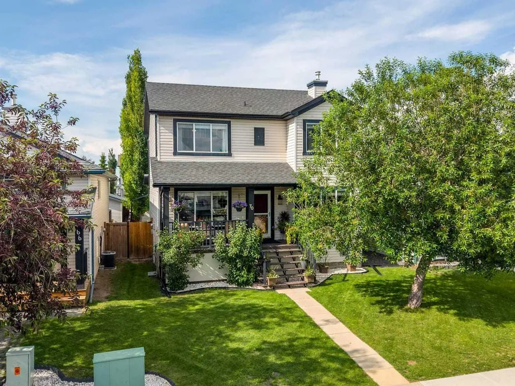 70 Creek Springs Road NW Airdrie AB T4B 2V5