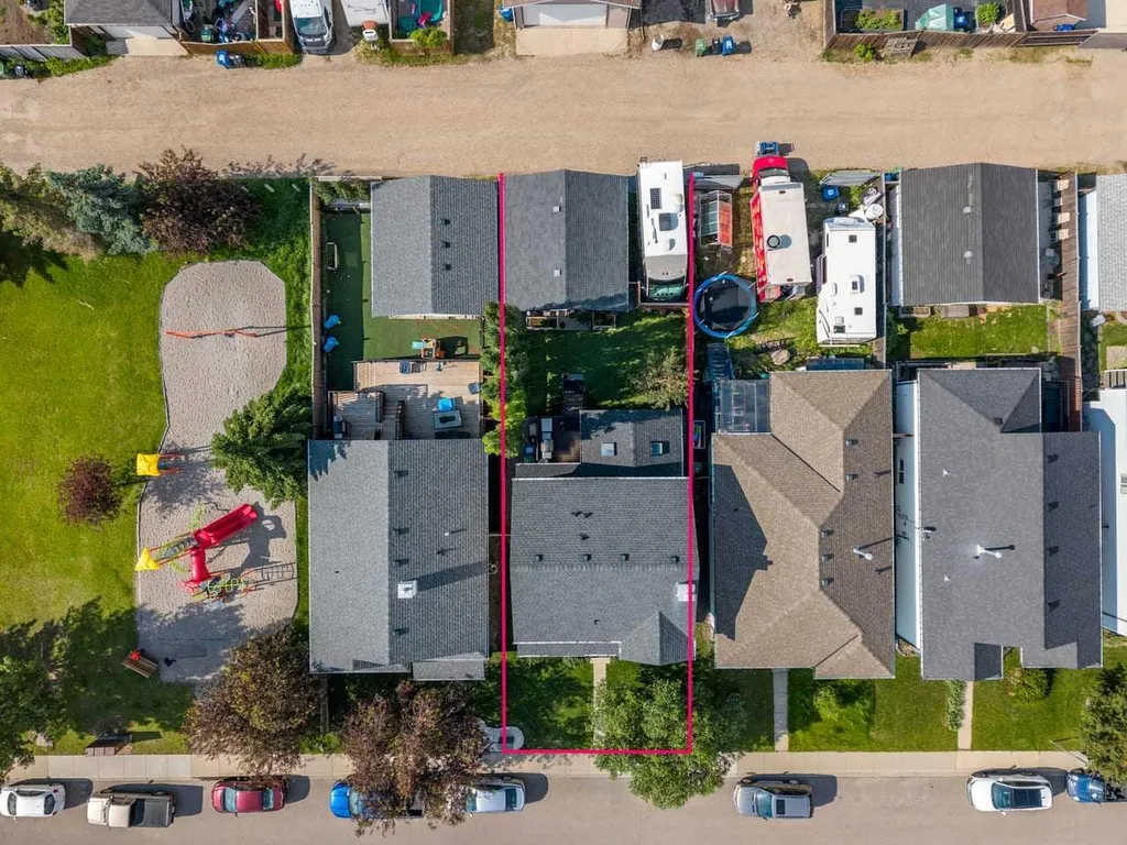 70 Creek Springs Road NW Airdrie AB T4B 2V5