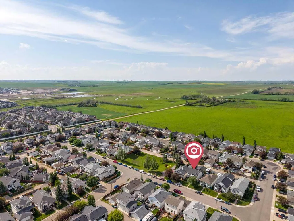 70 Creek Springs Road NW Airdrie AB T4B 2V5