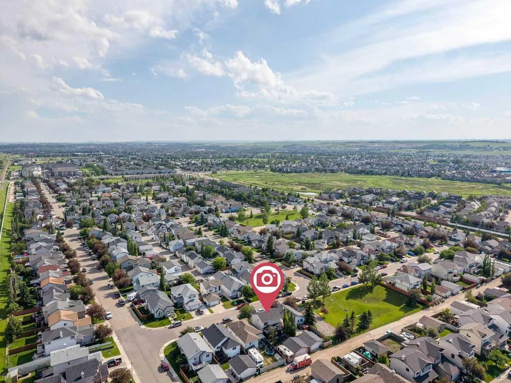 70 Creek Springs Road NW Airdrie AB T4B 2V5