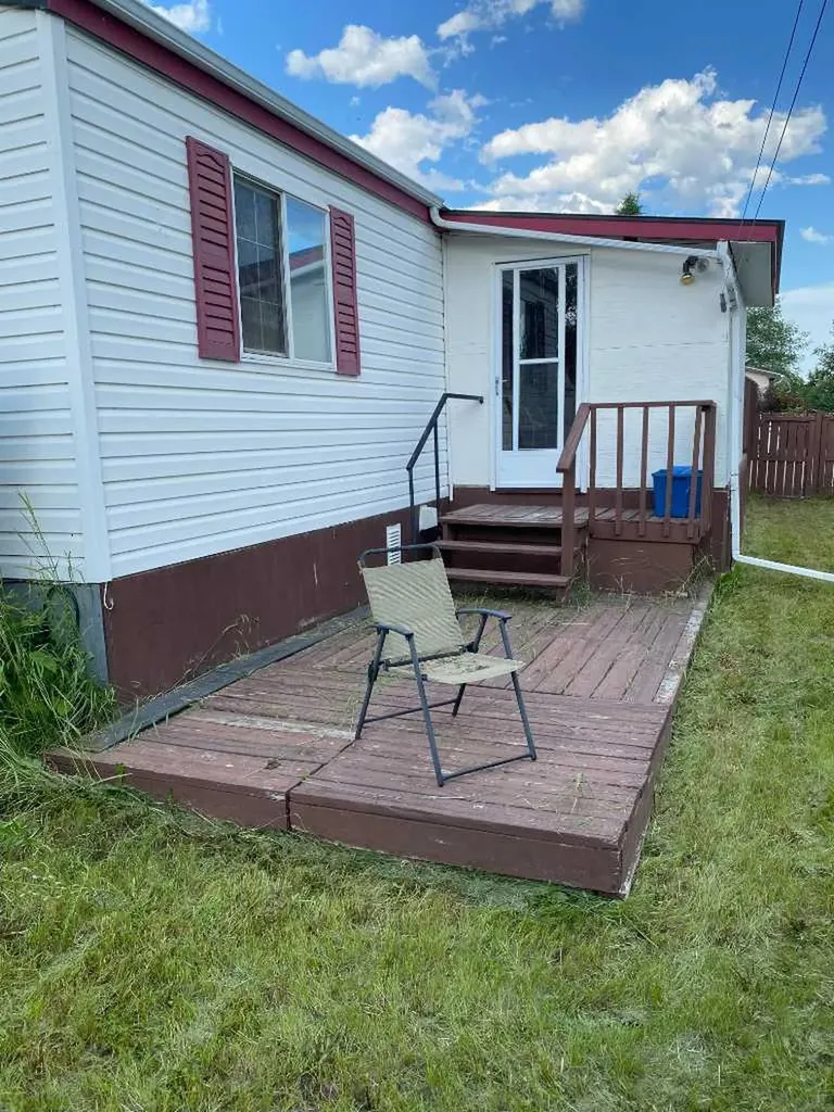 4922 Womacks Road Blackfalds AB T0M0J0