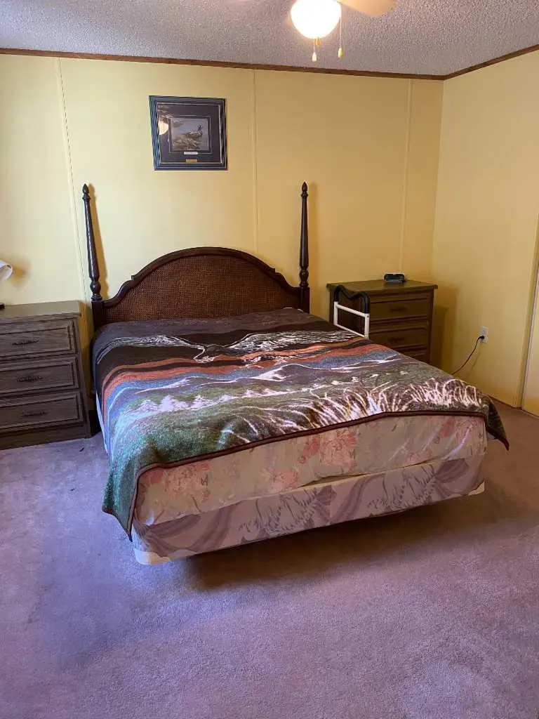 4922 Womacks Road Blackfalds AB T0M0J0