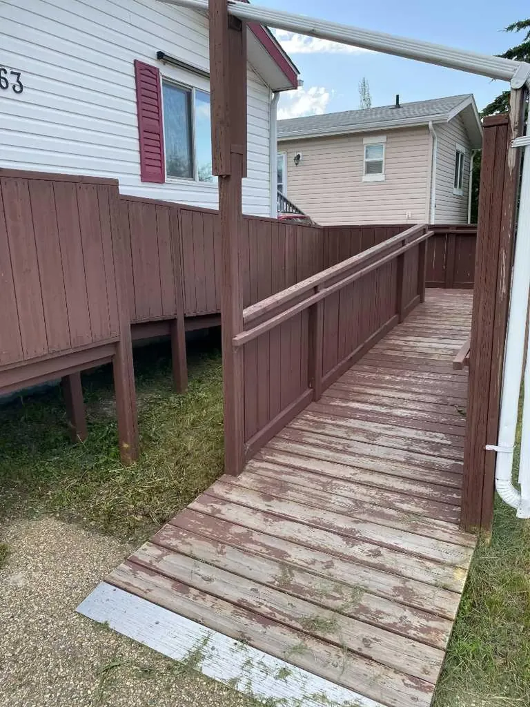 4922 Womacks Road Blackfalds AB T0M0J0