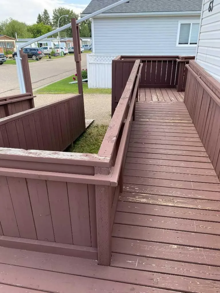4922 Womacks Road Blackfalds AB T0M0J0