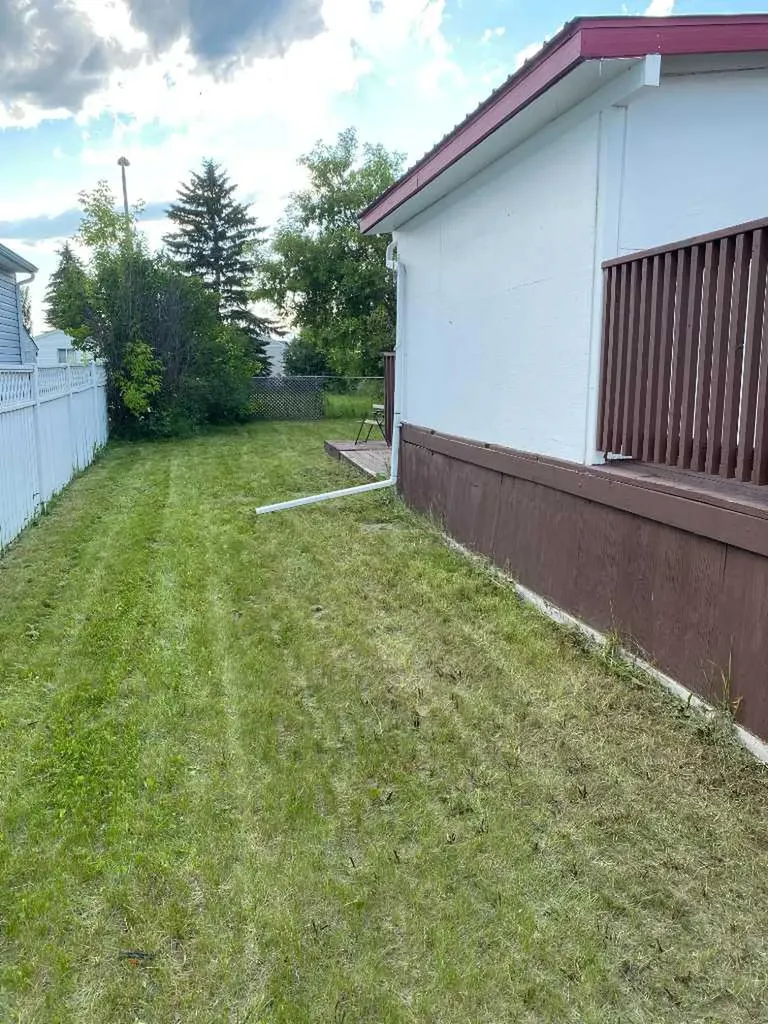 4922 Womacks Road Blackfalds AB T0M0J0